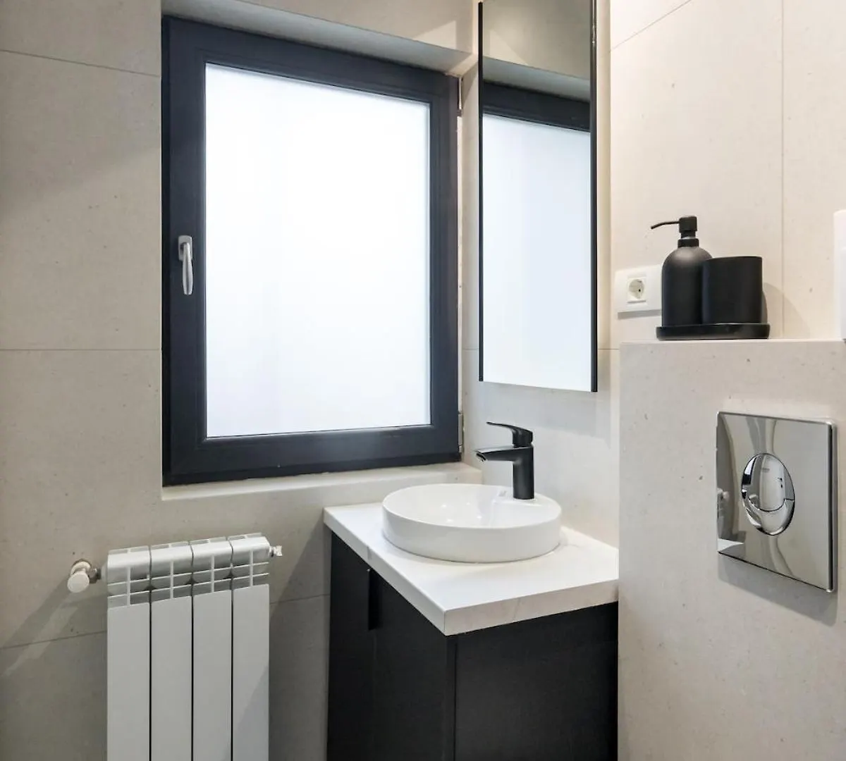 Cosy Stylish Studio - City Center Bucharest Apartment