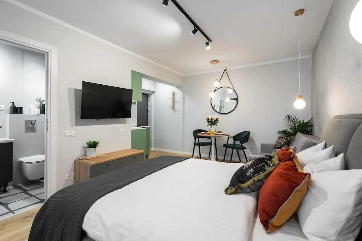 Cosy Stylish Studio - City Center Bucharest Apartment